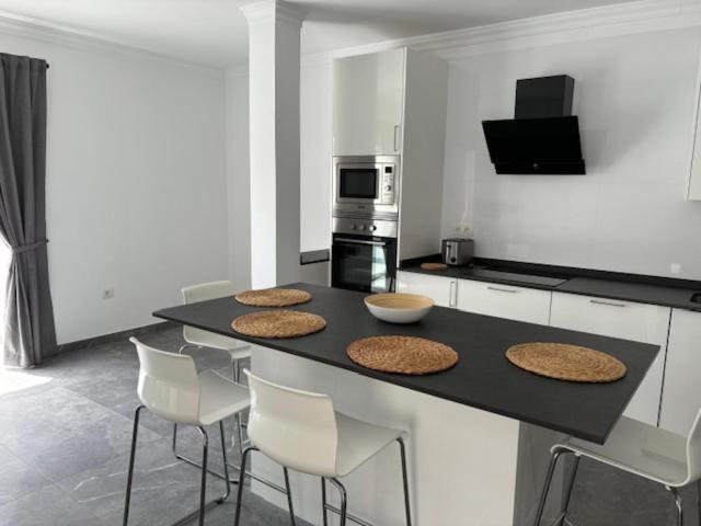 Apartamentos La Caracola El Medano Ла-Марета Экстерьер фото