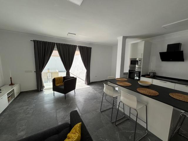 Apartamentos La Caracola El Medano Ла-Марета Экстерьер фото