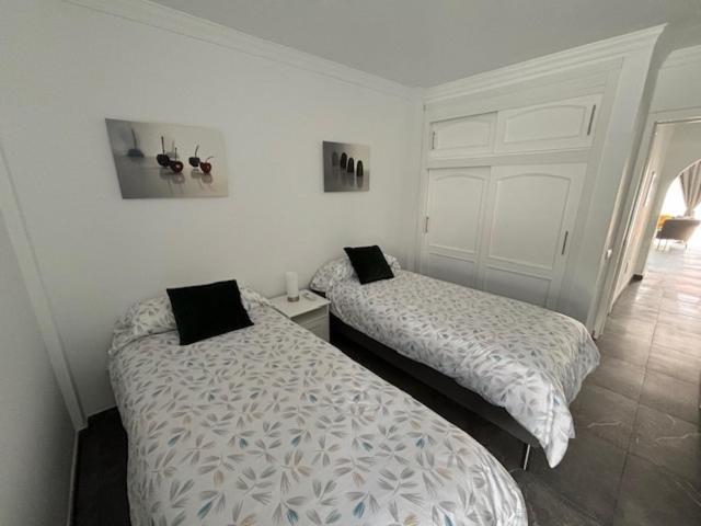 Apartamentos La Caracola El Medano Ла-Марета Экстерьер фото
