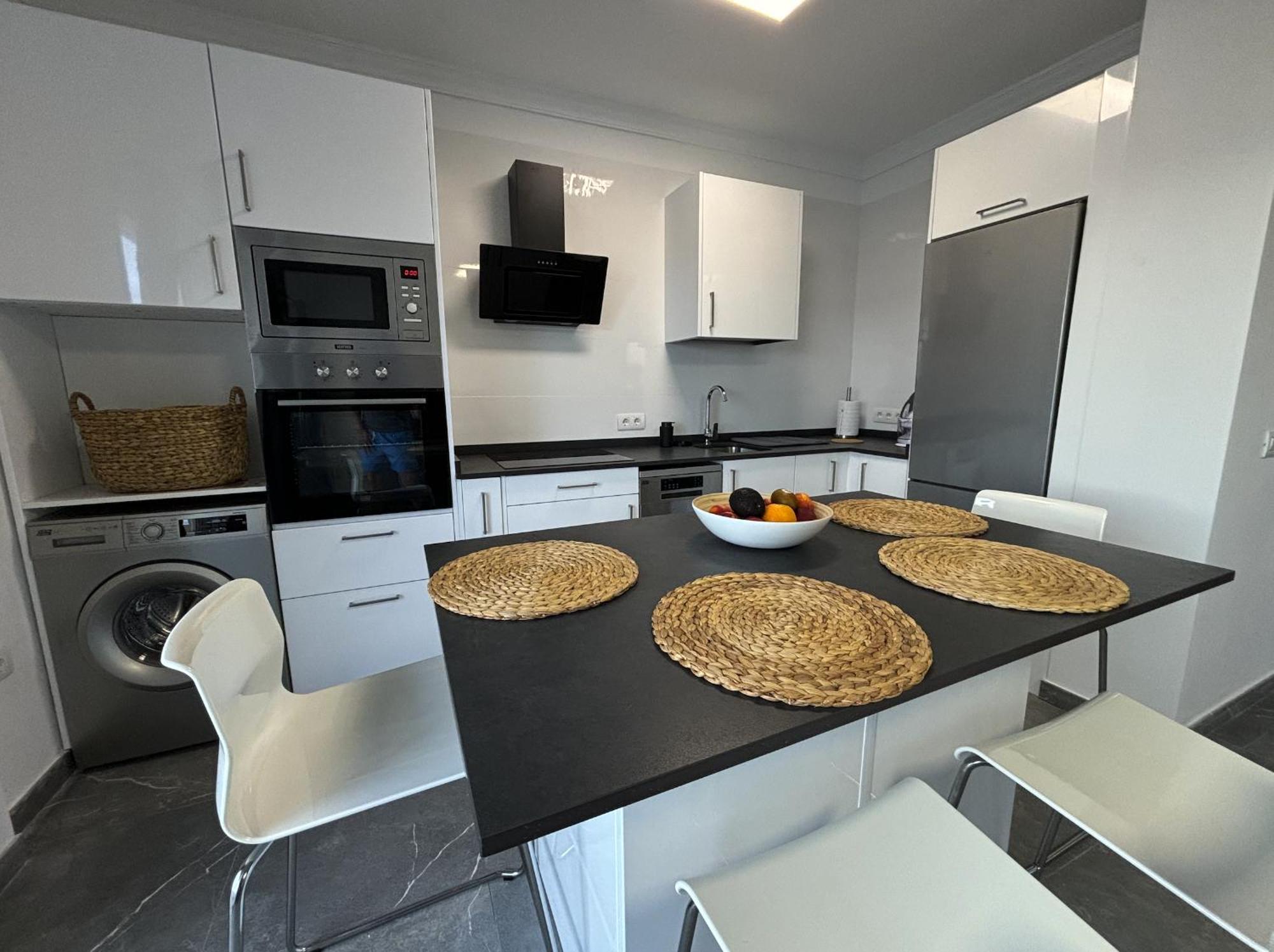 Apartamentos La Caracola El Medano Ла-Марета Экстерьер фото
